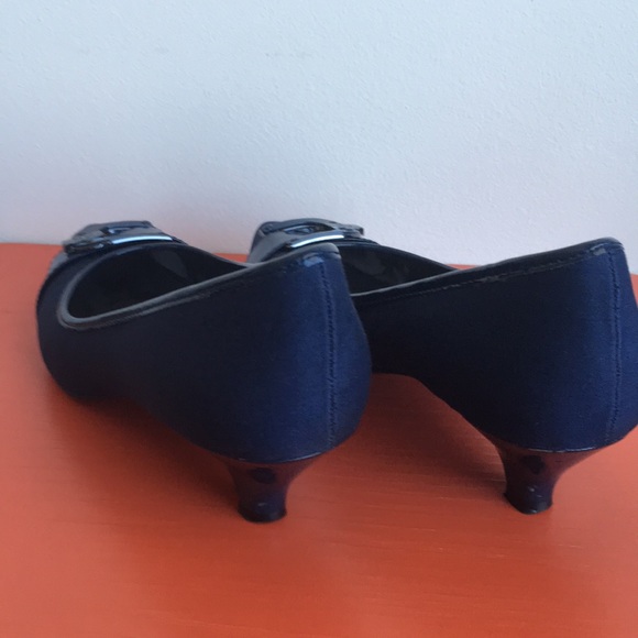 Anne Klein kitten heels 😻 - Picture 2 of 5